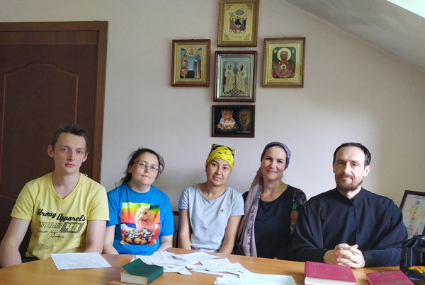 Пасхальной интернет-каруселью завершился седьмой сезон международной викторины православной молодёжи